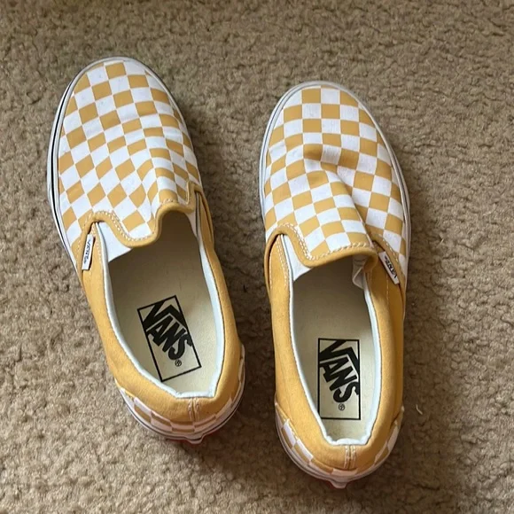 Yellow checkerboard vans best sale size 6